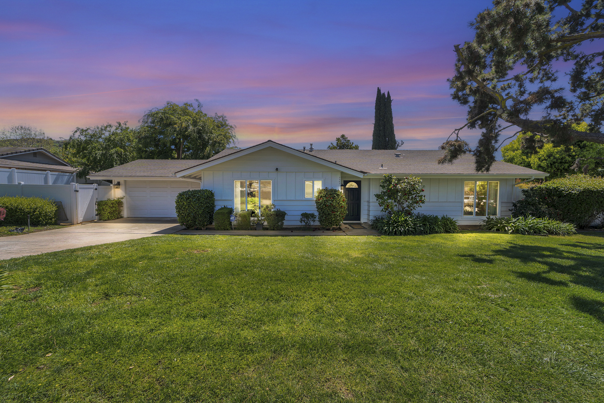 Sold | 3563 Oak Cliff Drive
